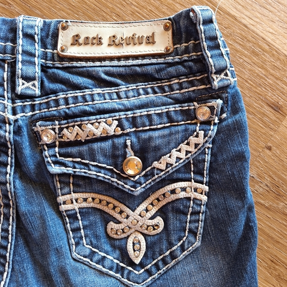 ☆Rock Revival Shorts☆ - Picture 10 of 11